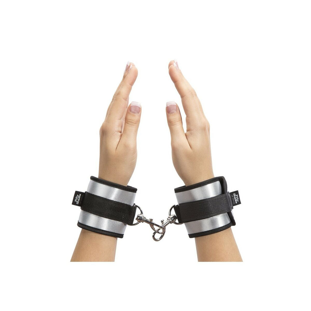 V6H118D751BBC6F2E189BAD75750963858BR4658440P2