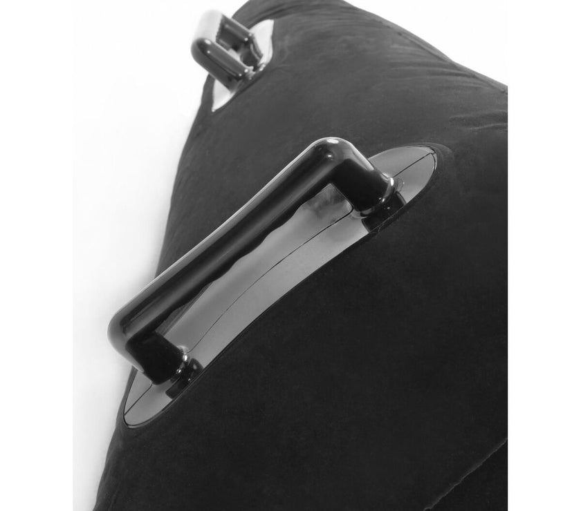 V3HC57B6208037F6AE6CA29872200A9381FR5590589P8