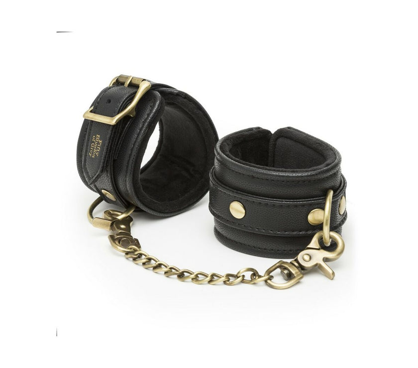 V5HE3537B7D3546009A11B4776402F34F6AR6893134P1