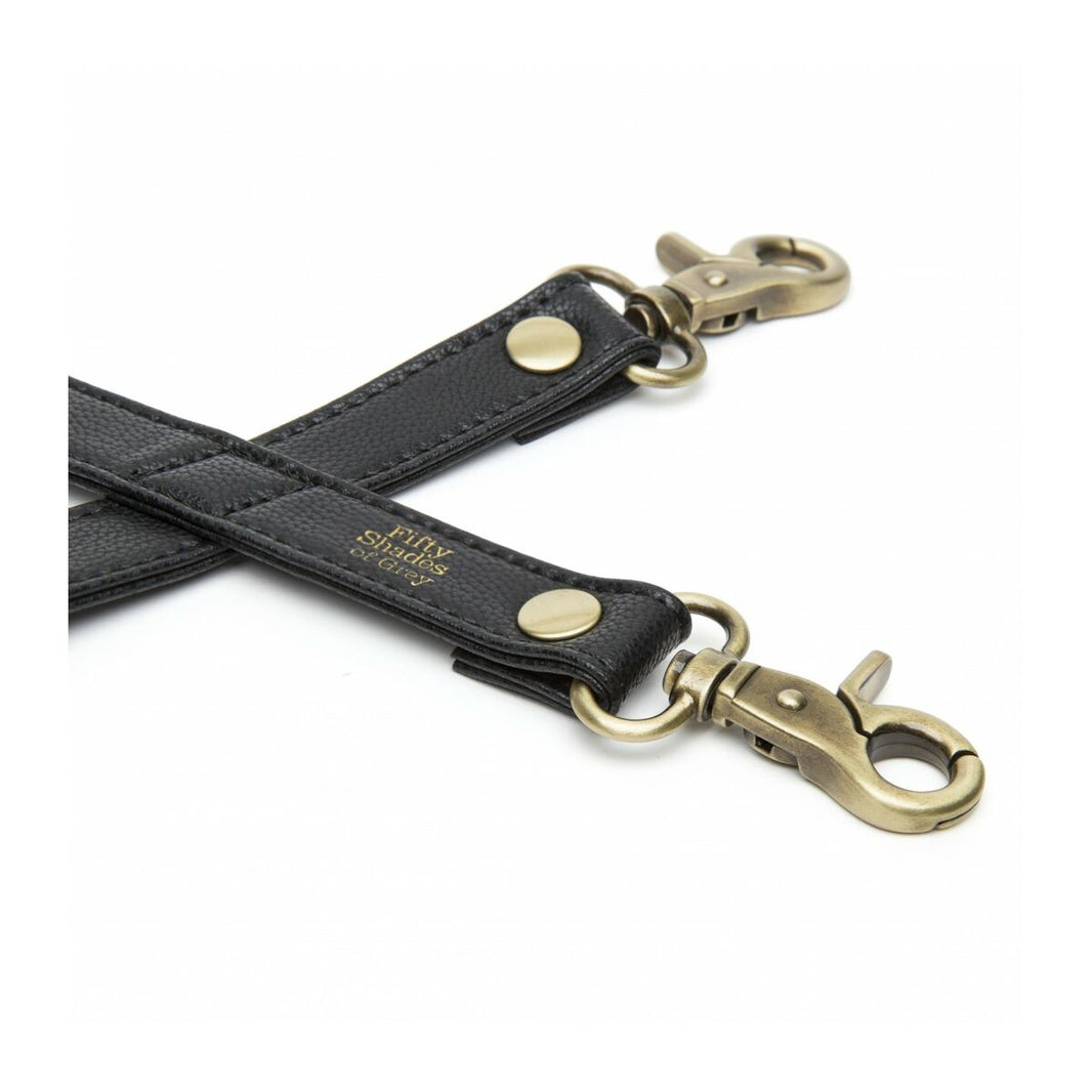 V5H91F94FD4411F9D316A083C9D06FCFE4BR5573537P1