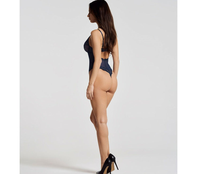 V3H33BFFD3812B84BE216A942EDBD28B36CR5492670P5