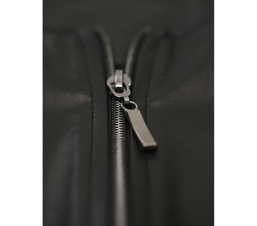 V4HEAD979F6FEA9AFFED25DEECABF52000DR6843082P9