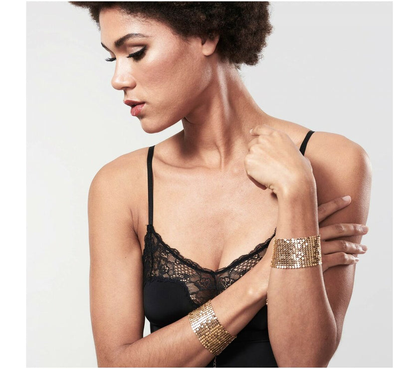 V5H656DA2E04AF18B679B9F746220DC21CDR4663545P4