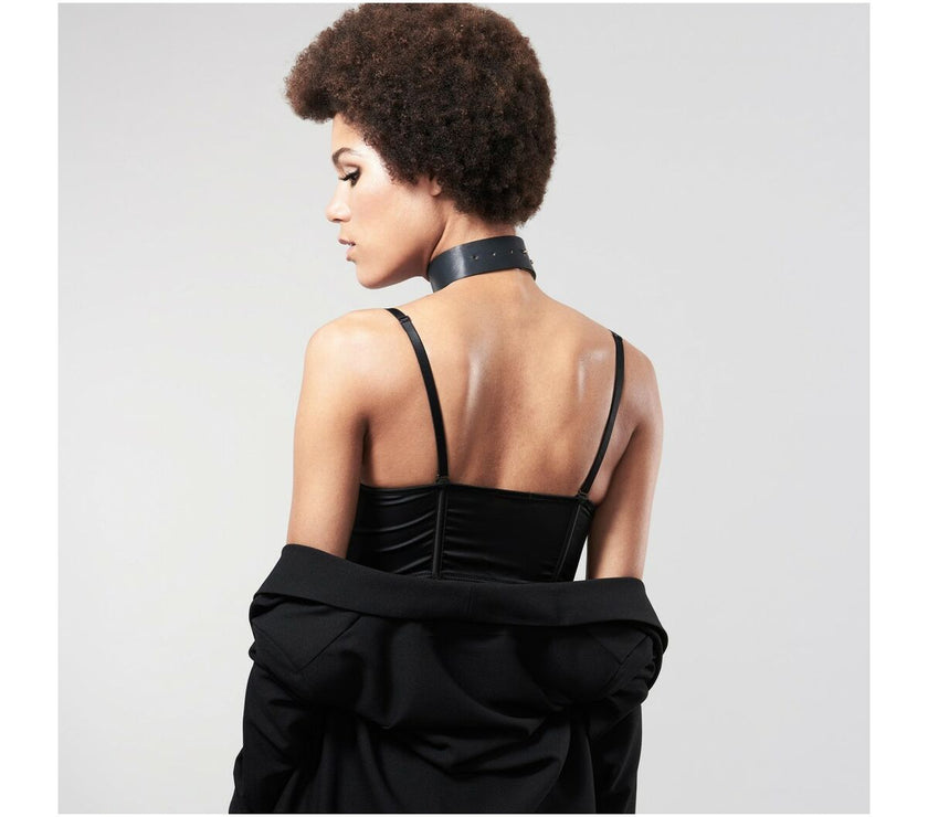 V4H4F2BADAB563C3BF5ECC533EBE8929B4AR4656980P6